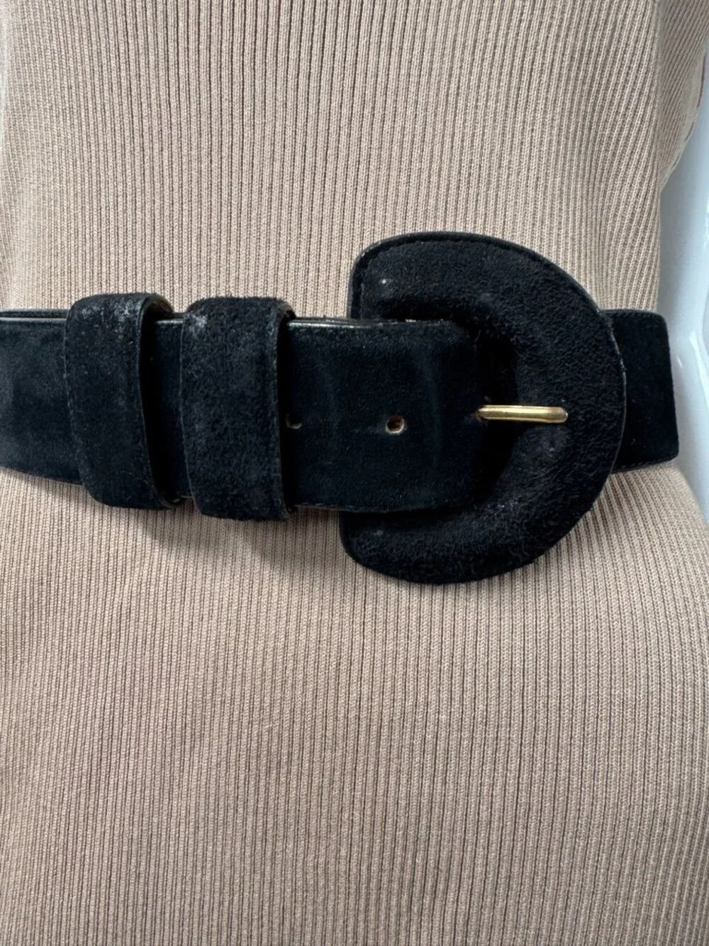 Lord and Taylor Vintage Black Suede Leather Belt With Gold-Tone Buckle Medium Ge